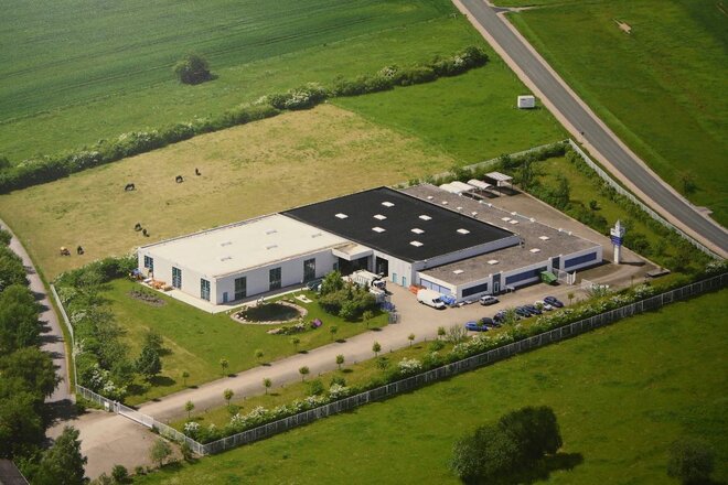 metaku company building